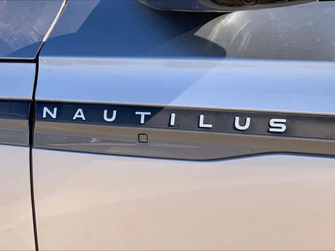 New 2026 Lincoln Nautilus Premier w/ Jet Appearance Package image 15