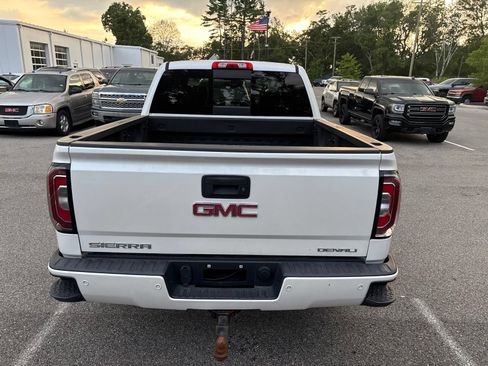Used 2017 GMC Sierra 1500 Denali w/ Denali Ultimate Package AWD/4WD image 6