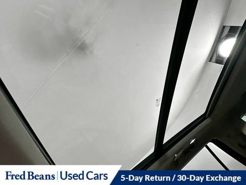 Used 2022 Cadillac Escalade Premium Luxury Platinum AWD/4WD image 29