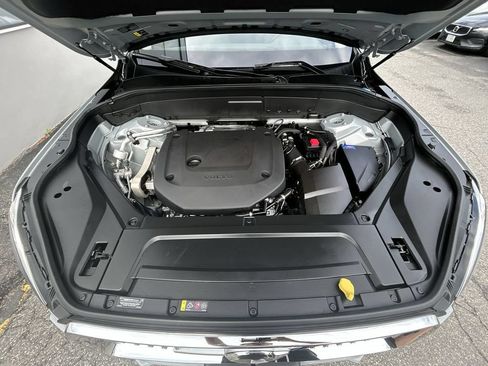 Used 2025 Volvo XC90 B6 Plus AWD/4WD image 14