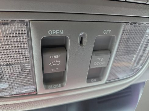 Used 2022 Honda CR-V EX-L image 22