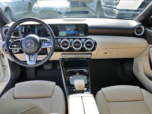 Used 2022 Mercedes-Benz A 220 4MATIC image 23