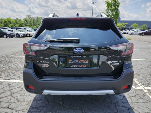 Used 2025 Subaru Outback Touring AWD/4WD image 17