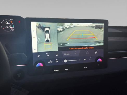 New 2026 Subaru Solterra AWD/4WD image 15