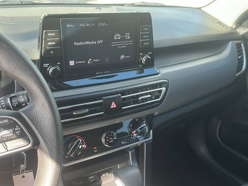 Used 2023 Kia Seltos LX image 12