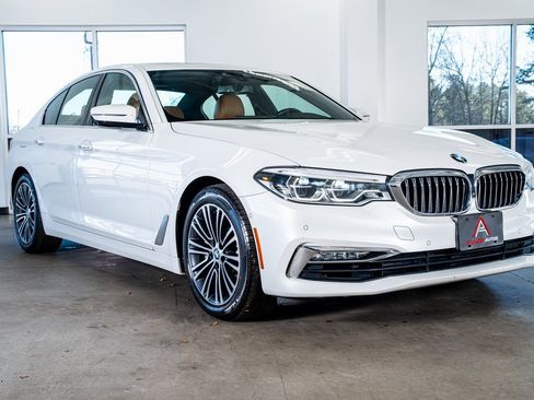 Used 2018 BMW 540i xDrive image 4