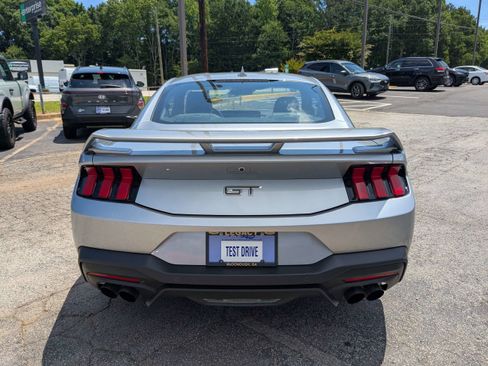 Used 2025 Ford Mustang GT Premium w/ GT Performance Package RWD image 5