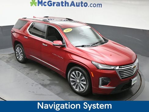 Used 2023 Chevrolet Traverse Premier image 3