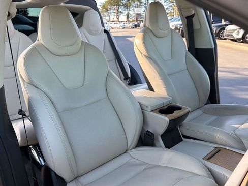 Used 2018 Tesla Model X 100D AWD/4WD image 10