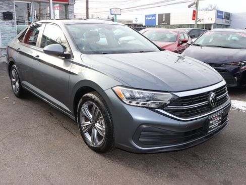 Used 2024 Volkswagen Jetta SE image 7
