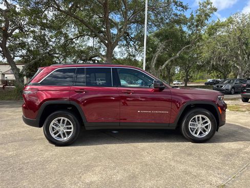 New 2026 Jeep Grand Cherokee Laredo X RWD image 2