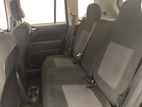 Used 2016 Jeep Compass Sport w/ Power Value Group image 18