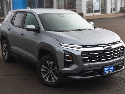 New 2026 Chevrolet Equinox LT w/ Convenience Package II image 2