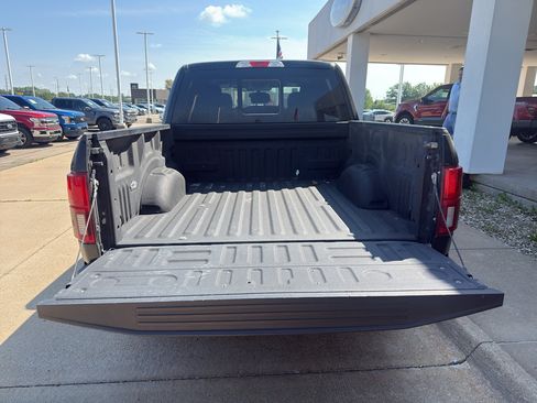 Used 2018 Ford F150 XLT w/ Equipment Group 302A Luxury AWD/4WD image 8