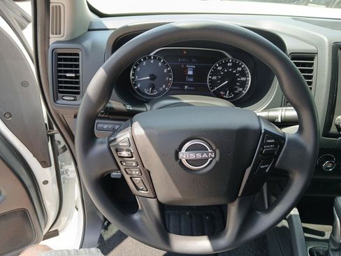 Used 2022 Nissan Frontier S RWD image 18
