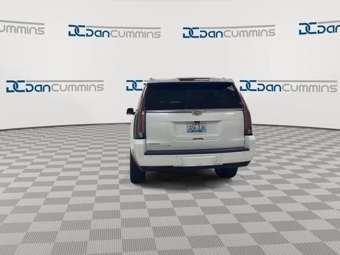 Used 2019 Cadillac Escalade ESV Platinum AWD/4WD image 7