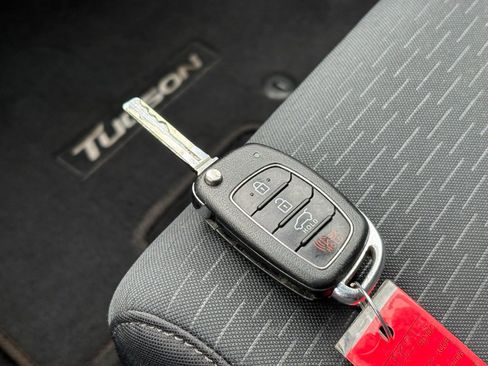 Used 2019 Hyundai Tucson SE w/ Cargo Package FWD image 27