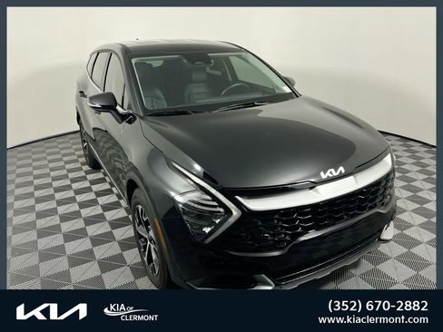 Certified 2025 Kia Sportage EX FWD image 1