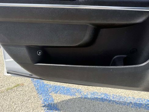 Used 2015 Dodge Charger SE w/ Popular Equipment Group RWD image 12