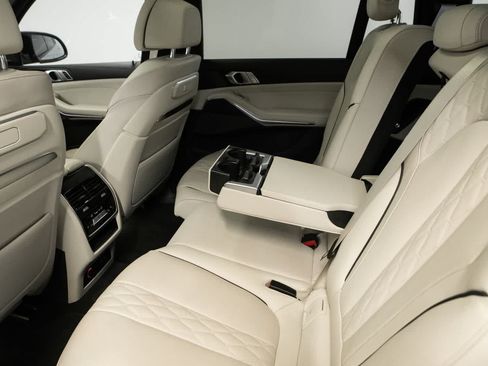 Used 2024 BMW X7 M60i w/ Climate Comfort Package AWD/4WD image 28