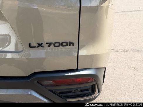 Used 2026 Lexus LX 700h Overtrail AWD/4WD image 10