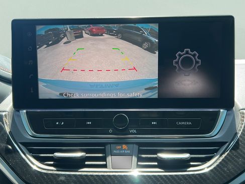 Used 2025 Nissan Altima 2.5 SR w/ SR Premium Package FWD image 20