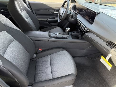 New 2026 Nissan Sentra SV w/ SV Convenience Package image 12