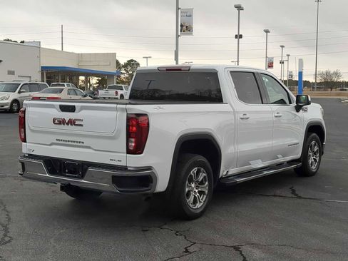 Used 2022 GMC Sierra 1500 SLE image 8