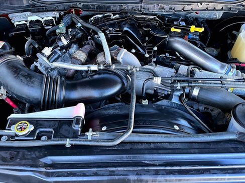 Used 2017 Ford F250 Lariat w/ Lariat Ultimate Package image 32