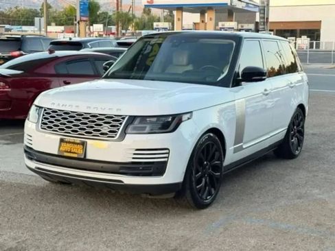 Used 2019 Land Rover Range Rover Supercharged AWD/4WD image 3