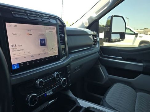 Used 2024 Ford F250 Limited w/ FX4 Off-Road Package AWD/4WD image 15