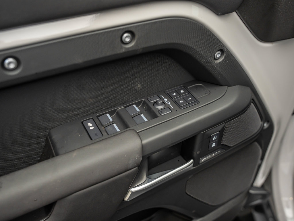 New 2026 Land Rover Defender 110 S AWD/4WD image 16
