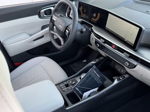 New 2026 Kia Sorento EX AWD/4WD image 9