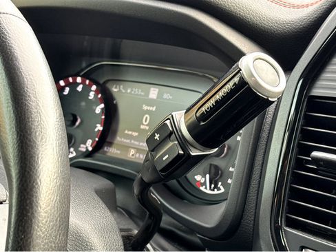 Certified 2022 Nissan Titan PRO-4X w/ Pro-4x Convenience Package image 15