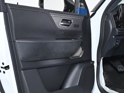 New 2026 INFINITI QX80 Autograph image 37