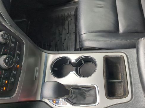 Used 2018 Jeep Grand Cherokee Limited RWD image 17