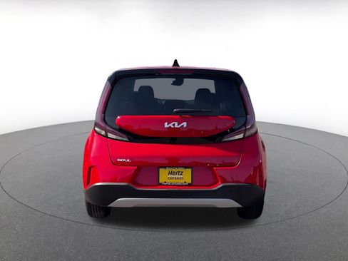 Used 2025 Kia Soul LX w/ LX Technology Package FWD image 12