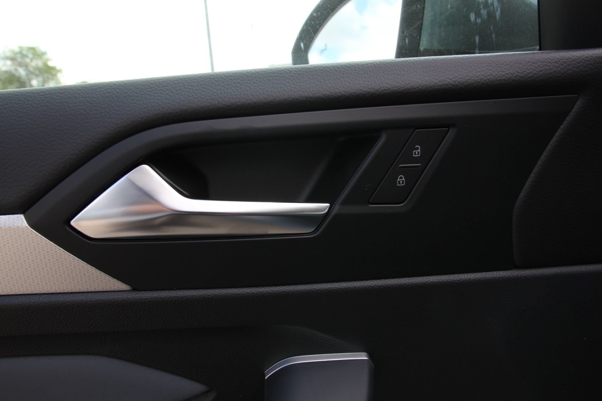 Certified 2026 Volkswagen Jetta SE FWD image 15