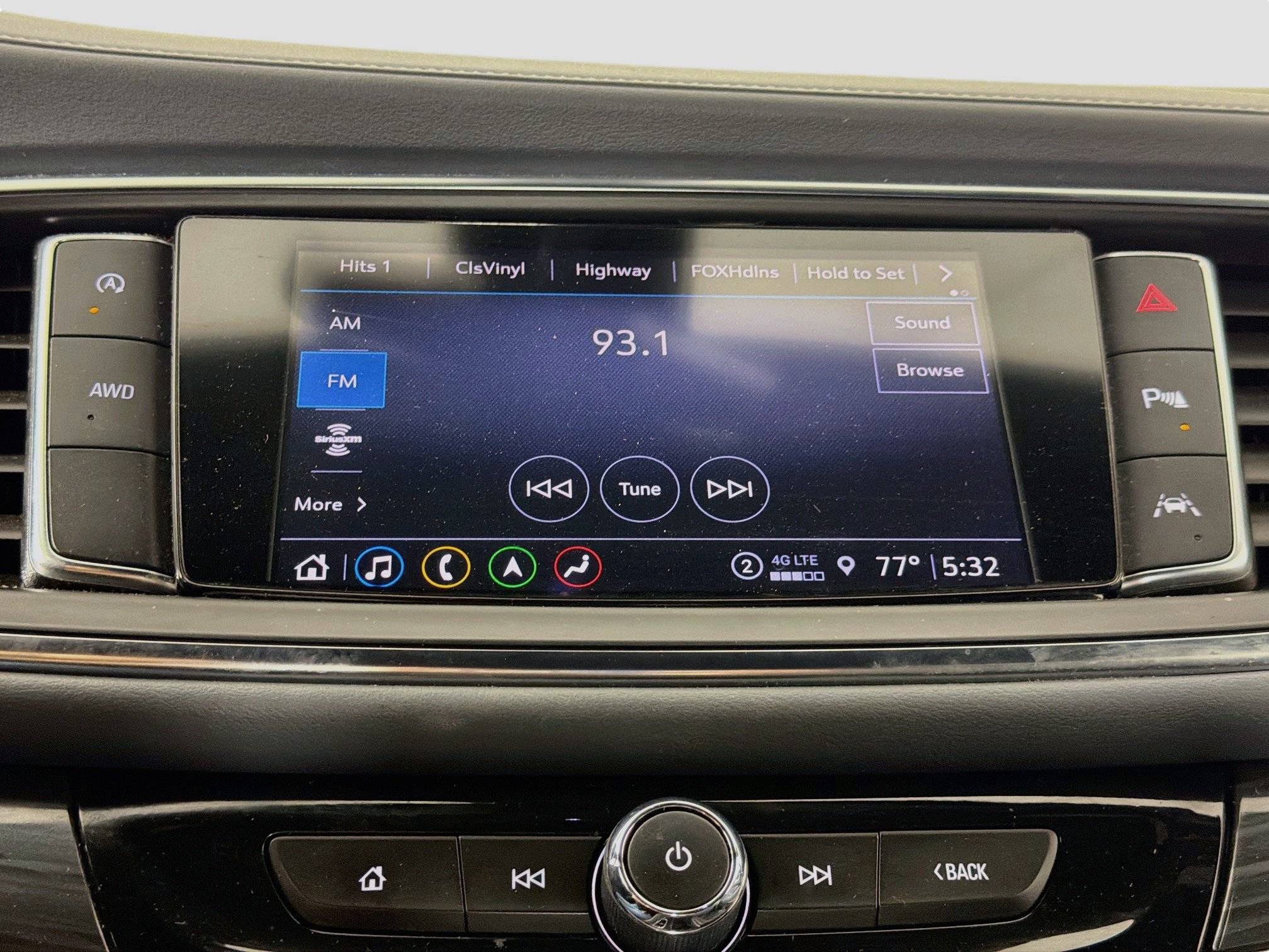 Used 2023 Buick Enclave Premium AWD/4WD image 21