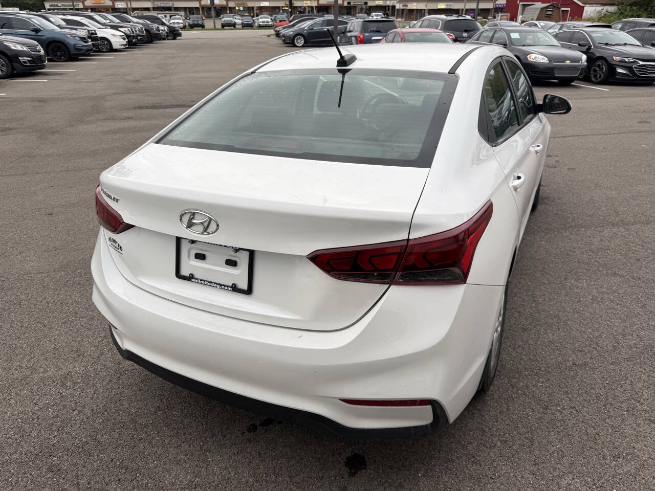 Used 2021 Hyundai Accent SEL FWD image 8