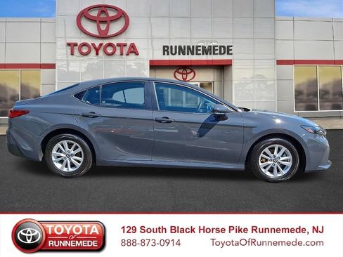 Certified 2025 Toyota Camry LE FWD image 7