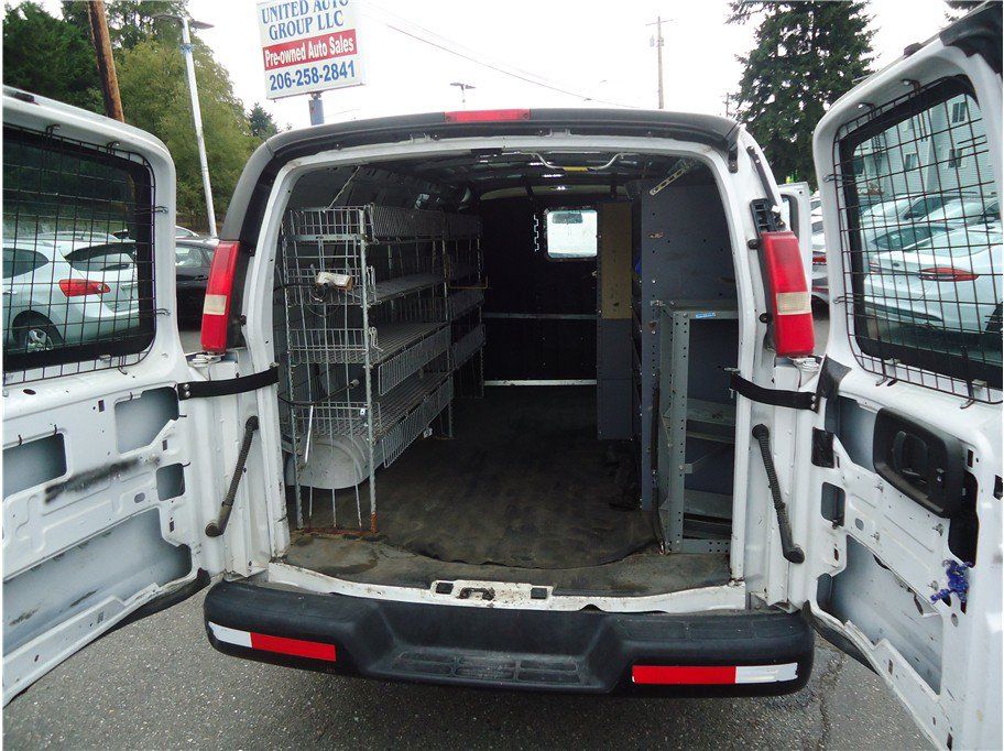 Used 2014 Chevrolet Express 1500 RWD image 16