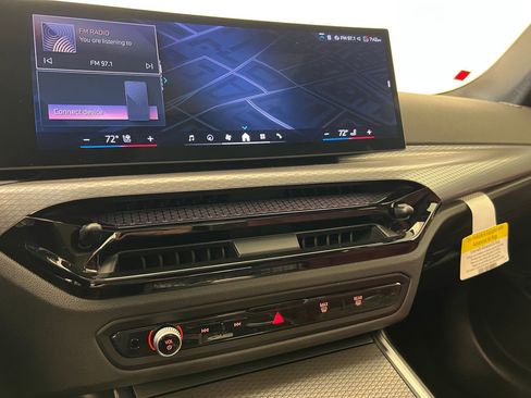 Used 2025 BMW 330i xDrive Sedan w/ Premium Package AWD/4WD image 26