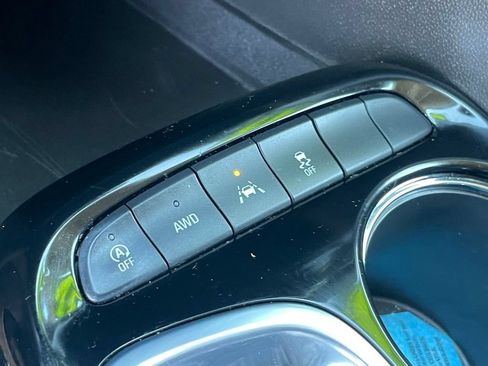 Used 2023 Buick Encore GX Essence w/ Experience Buick Package AWD/4WD image 18