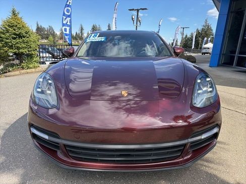 Used 2018 Porsche Panamera 4 w/ Premium Package Plus AWD/4WD image 3