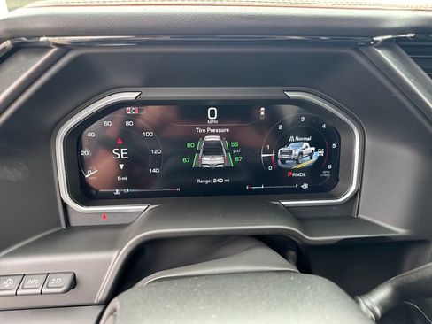 New 2026 GMC Sierra 2500 AT4 w/ AT4 Premium Plus Package AWD/4WD image 21