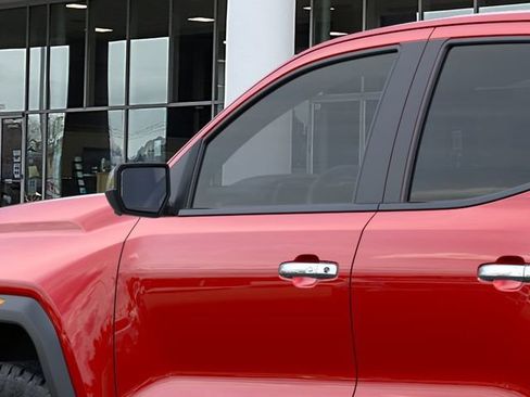 New 2026 GMC Canyon Denali AWD/4WD image 12