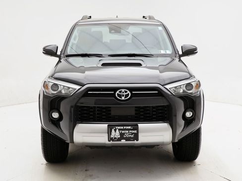 Used 2024 Toyota 4Runner TRD Off-Road Premium image 5