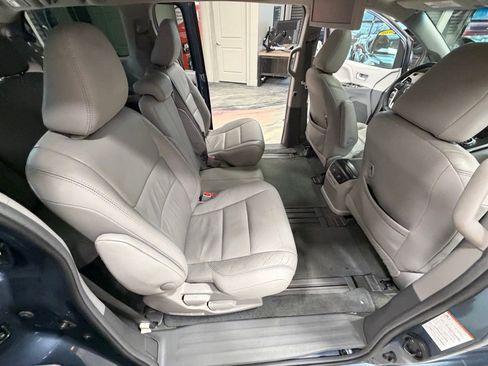 Used 2016 Toyota Sienna XLE Premium image 48