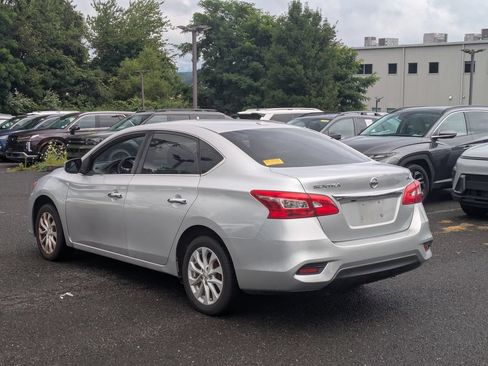 Used 2018 Nissan Sentra SV FWD image 4